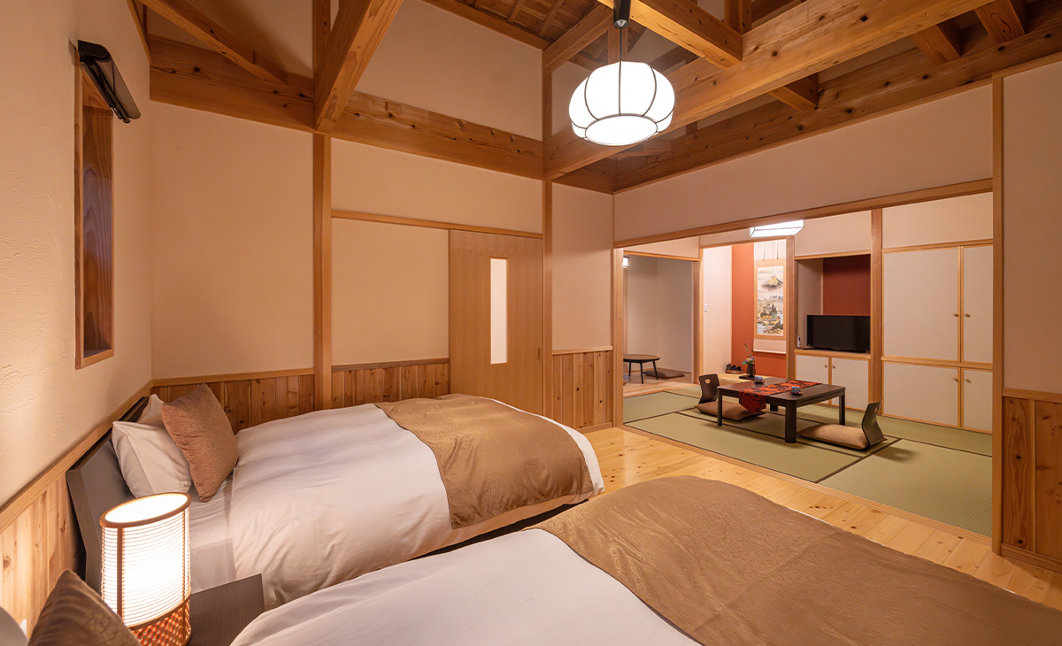 Superior detached Japanese/Western rooms